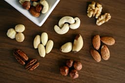 Premium Almonds thumbnail 1